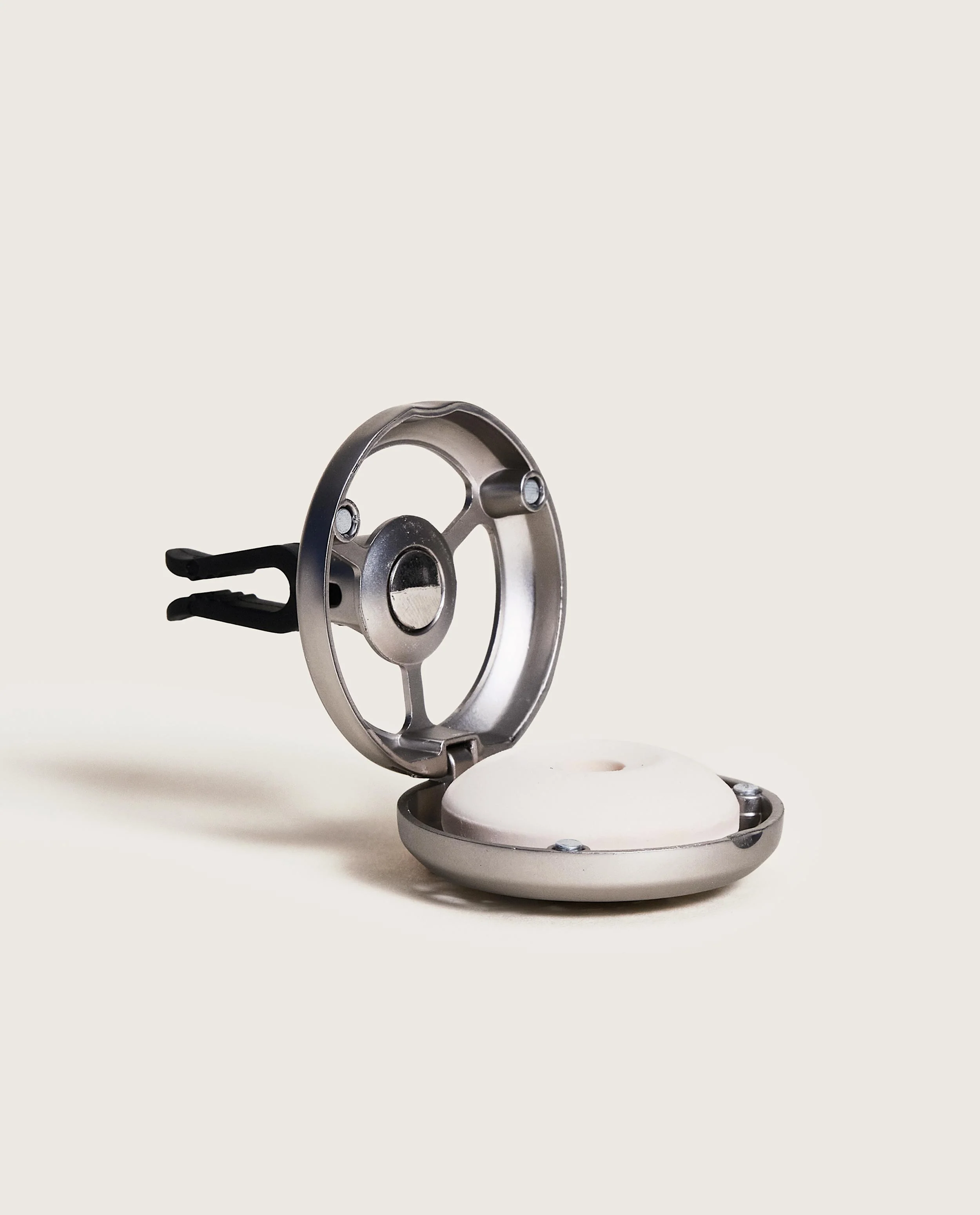 Estivale Zest of Verbena Car Diffuser - Image 4