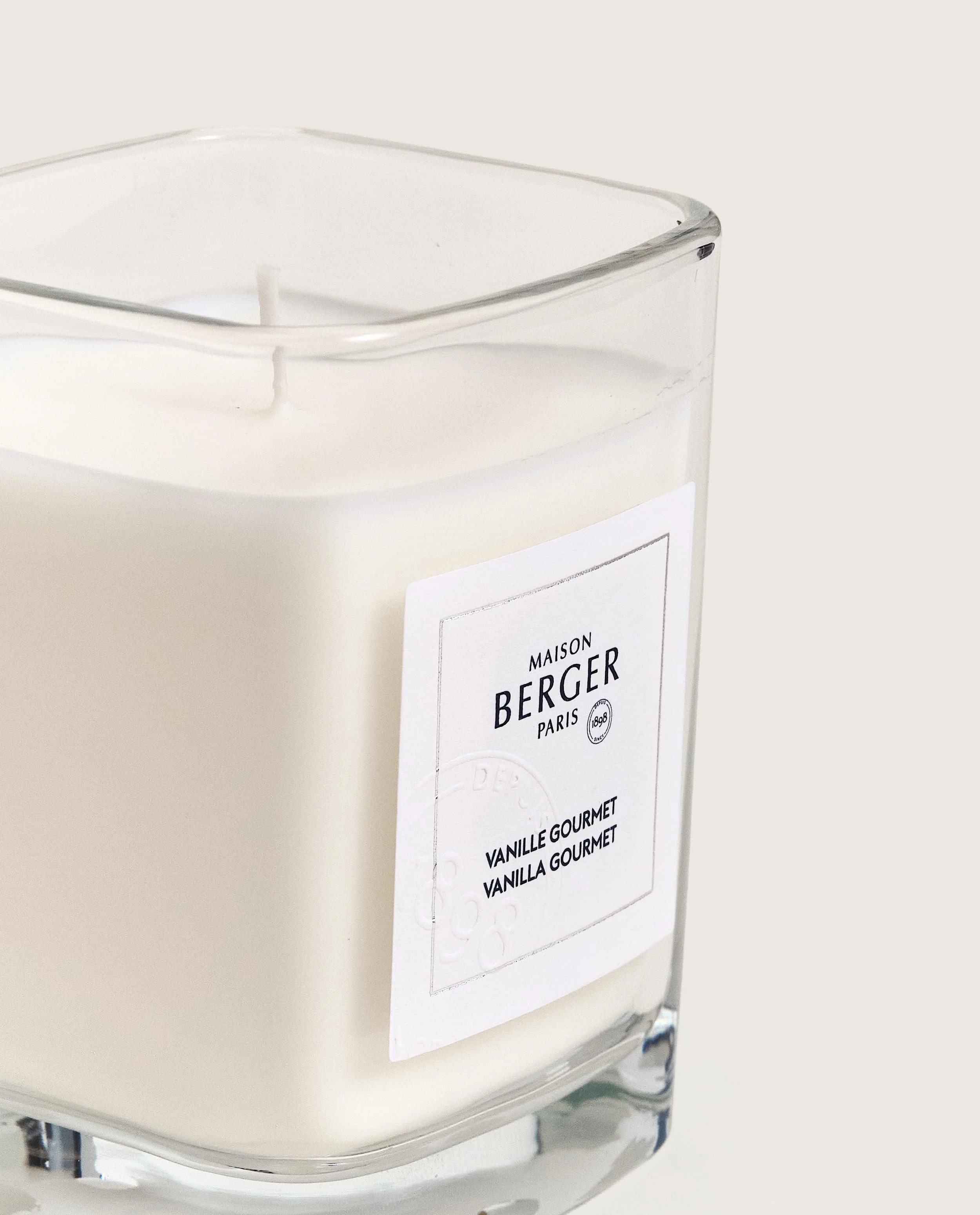 Vanilla Gourmet Scented Candle - Image 2